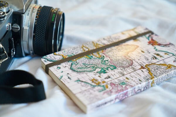 what-to-pack-when-travelling-to-study-overseas-diary